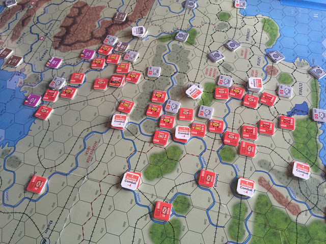 I'm running the eastern front vs Germans in Unconditional Surrender