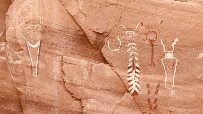 pictographs-in-coyote-gulch.jpg