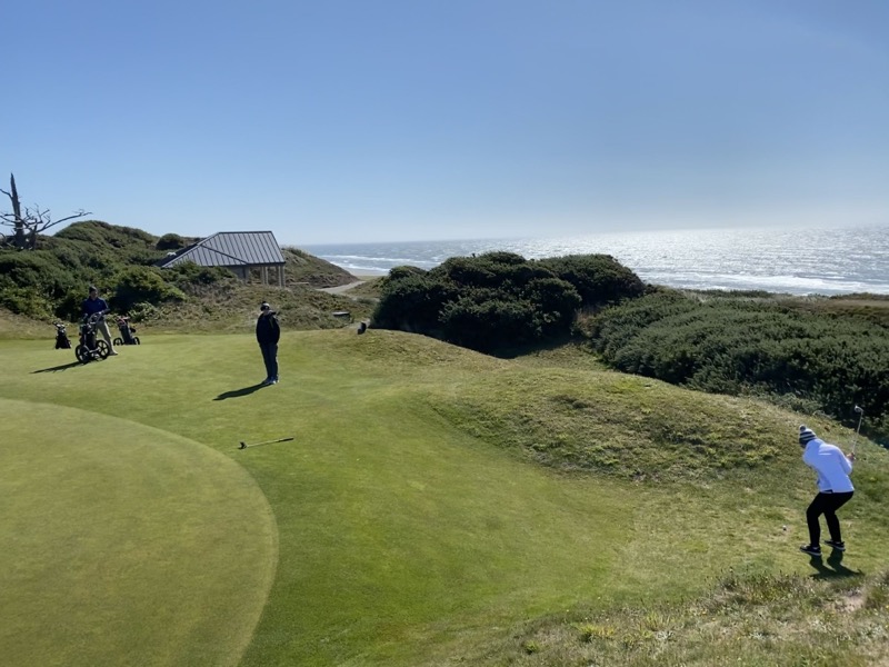 Greenside at Pacific Dunes