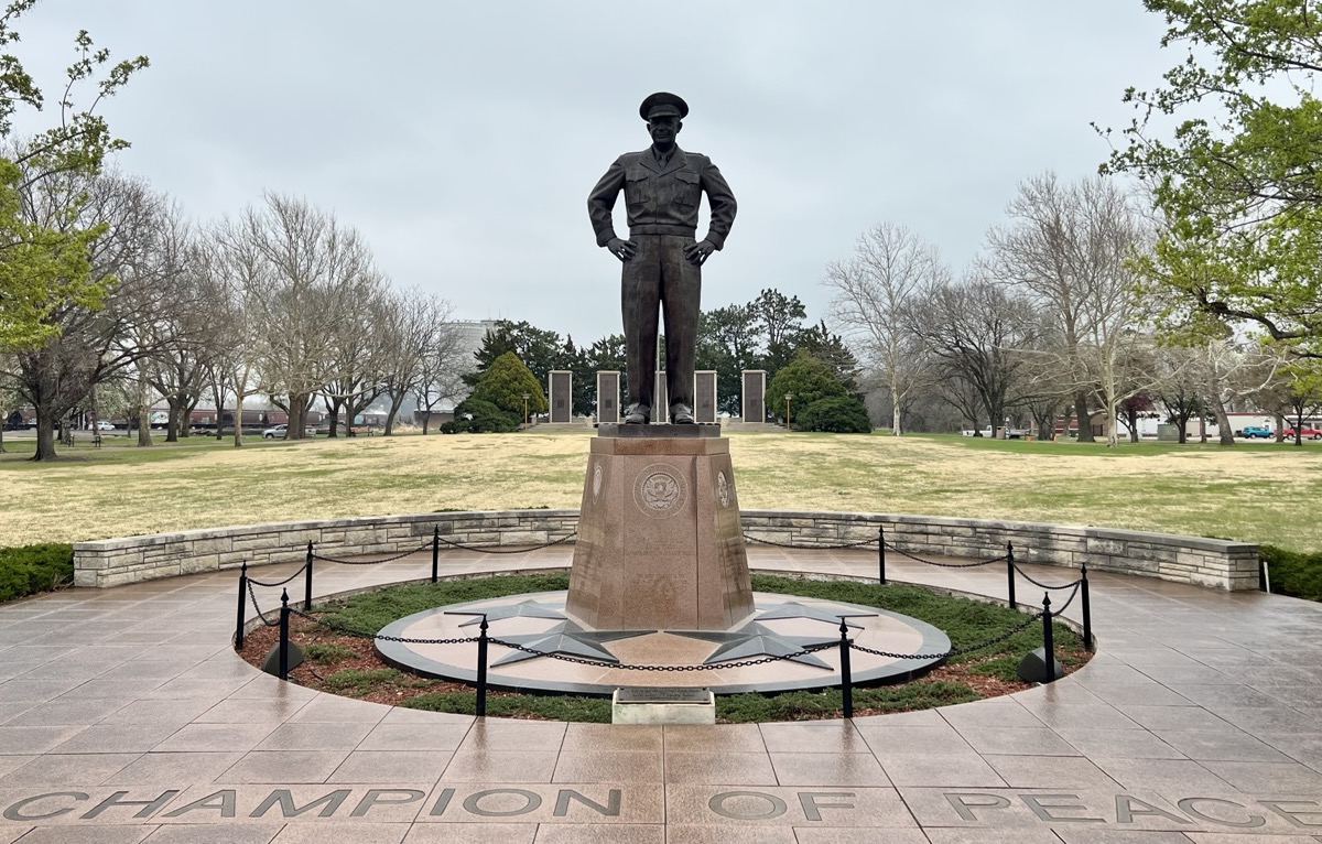 Eisenhower statue