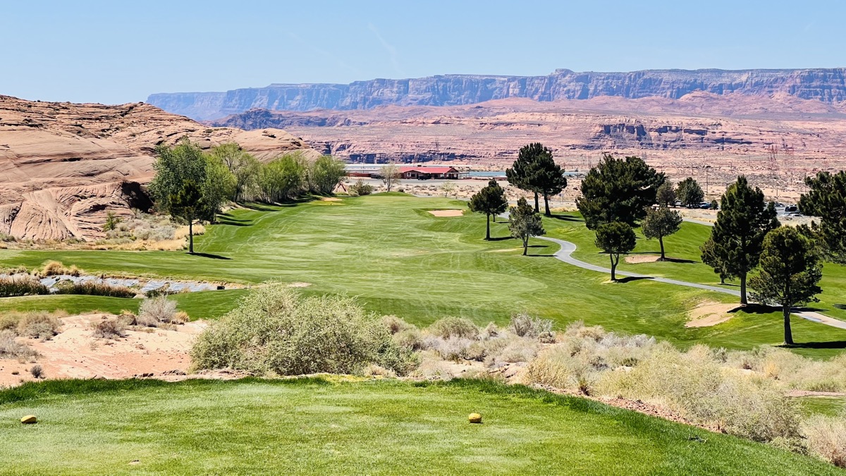 First hole at Lake Powell NGC