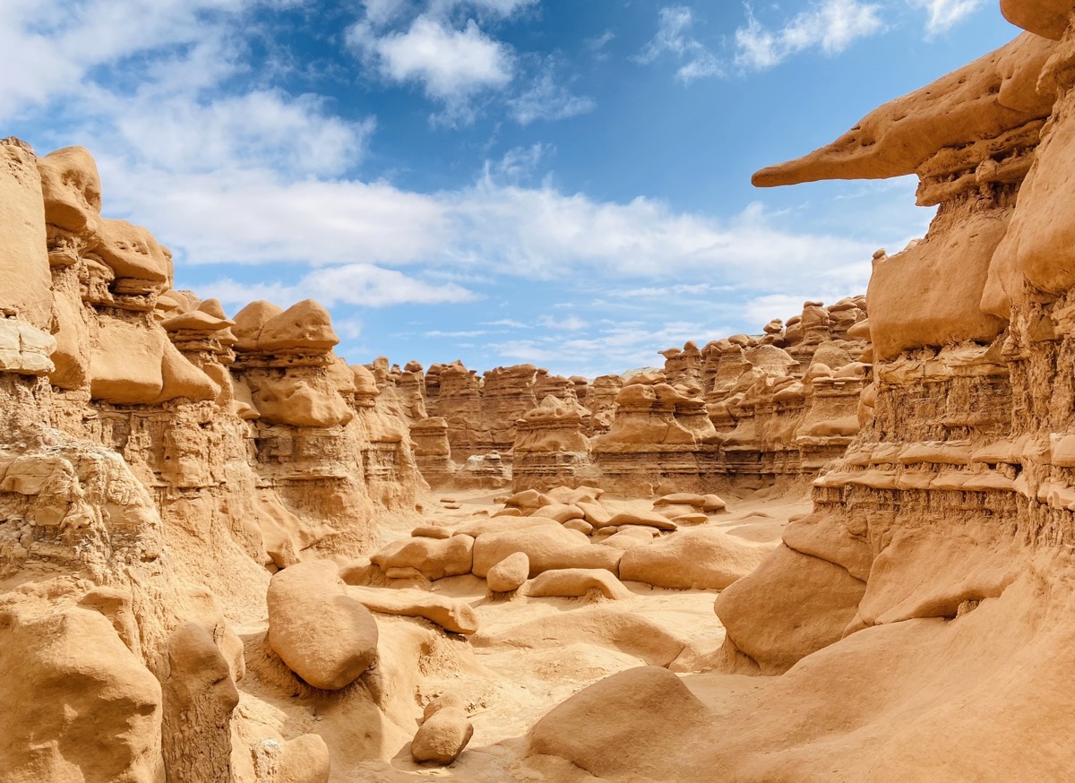 Goblin Valley blobby rocks