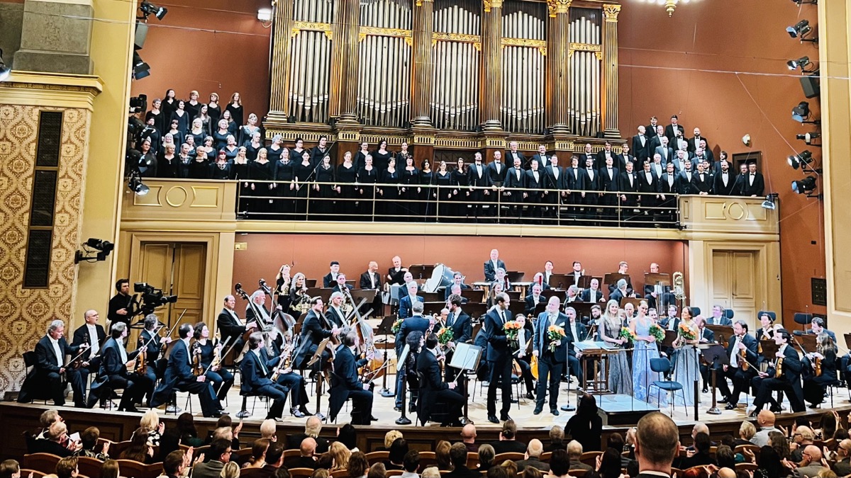 End of the philharmonic concert in Prague