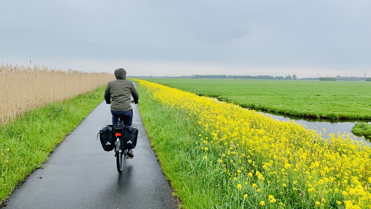 Chris cycling along the dike