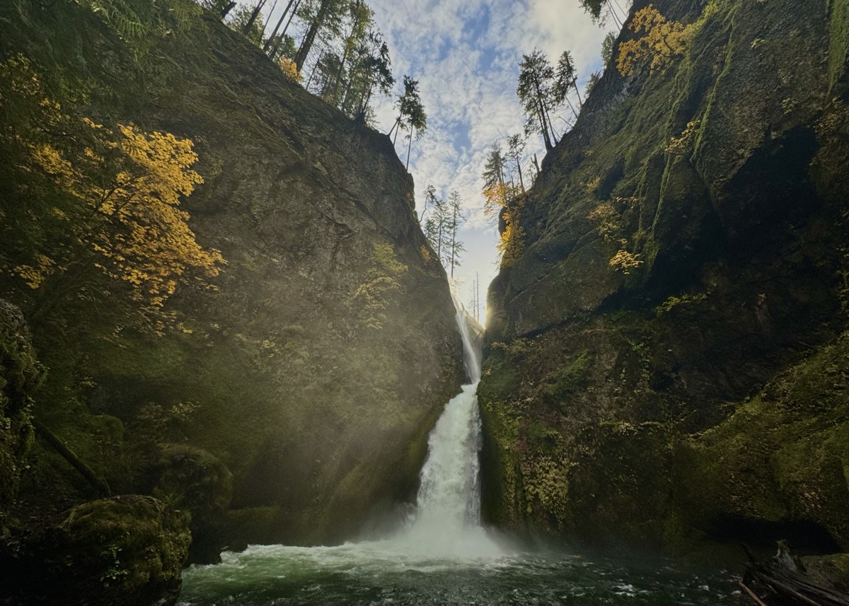 Beautiful Wahclella Falls