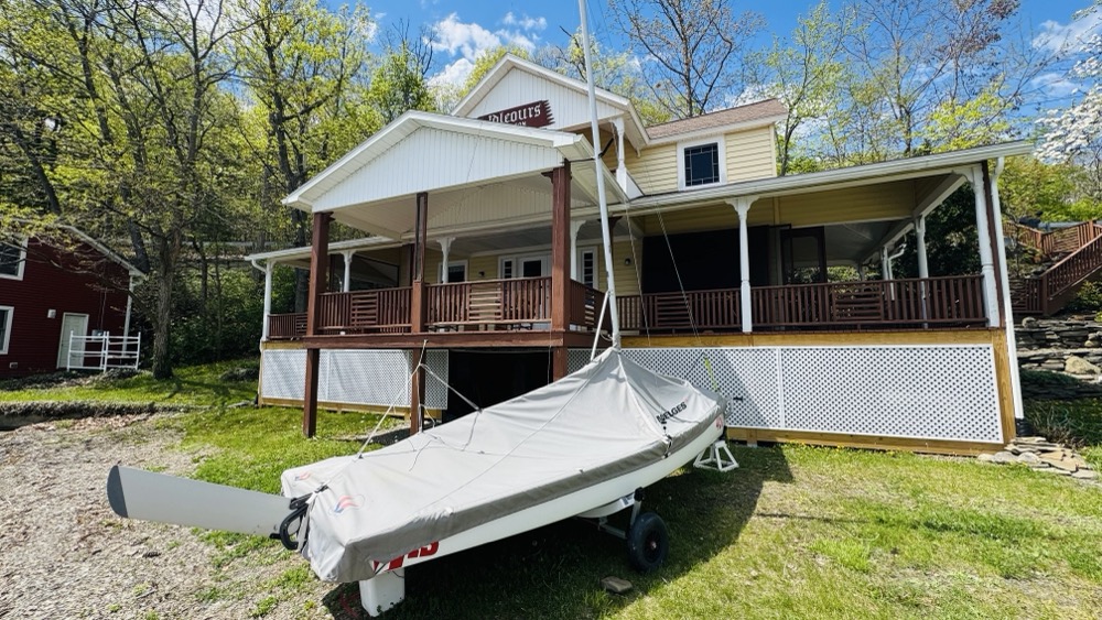 Sailboat ready to go