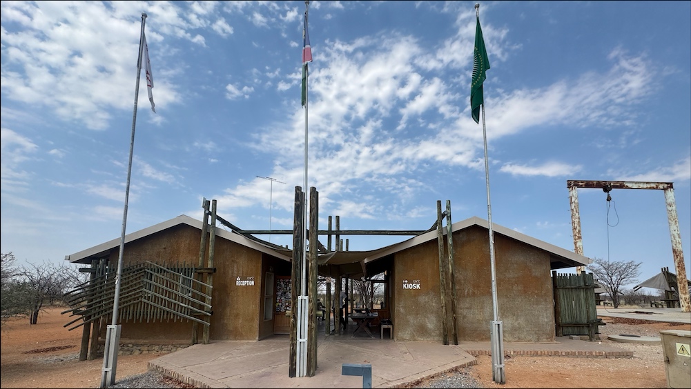 Camp reception at Olifantsrus